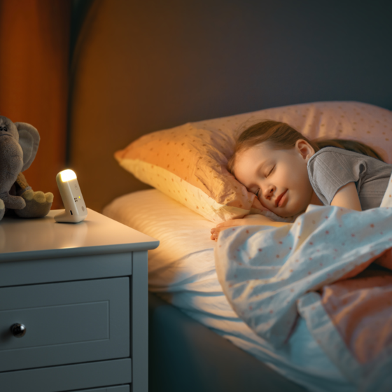 Baby monitor audio Motorola PIP15 — suono HD, comunicazione bidirezionale e luce notturna  (hover)