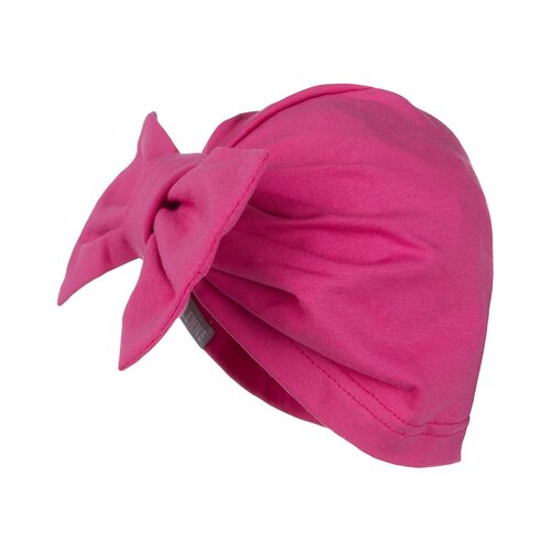 Chapeau d'été blanc avec un nœud 
