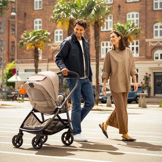 Nuna swiv™ collezione bmw  (hover)