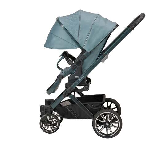 Avantgarde: passeggino verde alla moda 